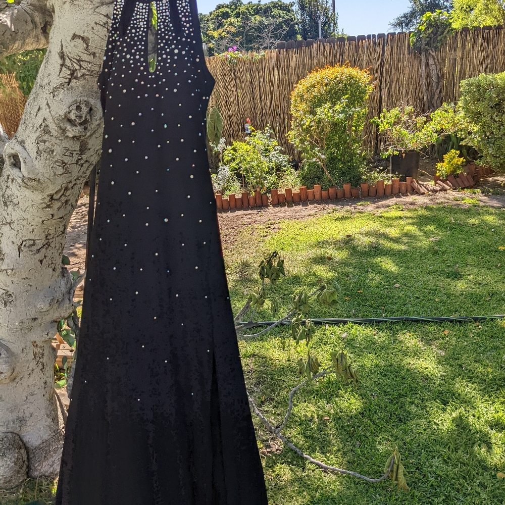 Eye-Catching, Sparkling Evening Gown (S)